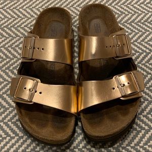 Rose Gold Arizona Soft Footbed Birkenstocks